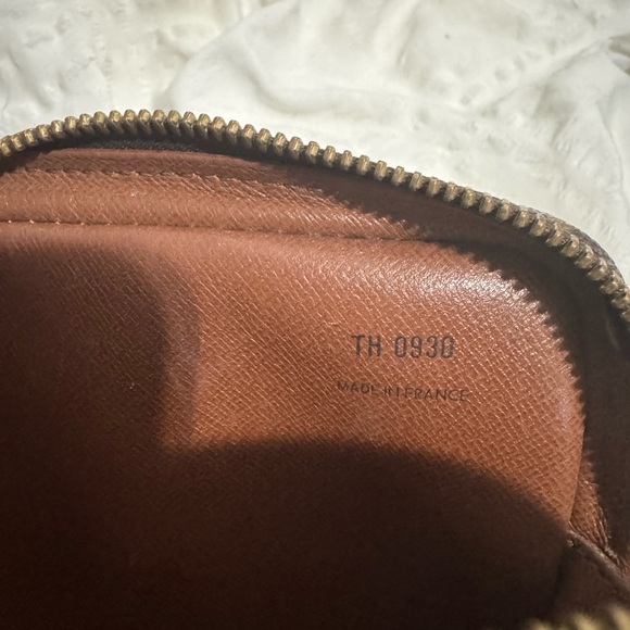 Louis Vuitton Pochette Marly Bandouliere - Picture 7 of 14